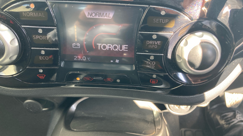 Nissan Juke 1.2 DiG-T Acenta 5dr Petrol Hatchback